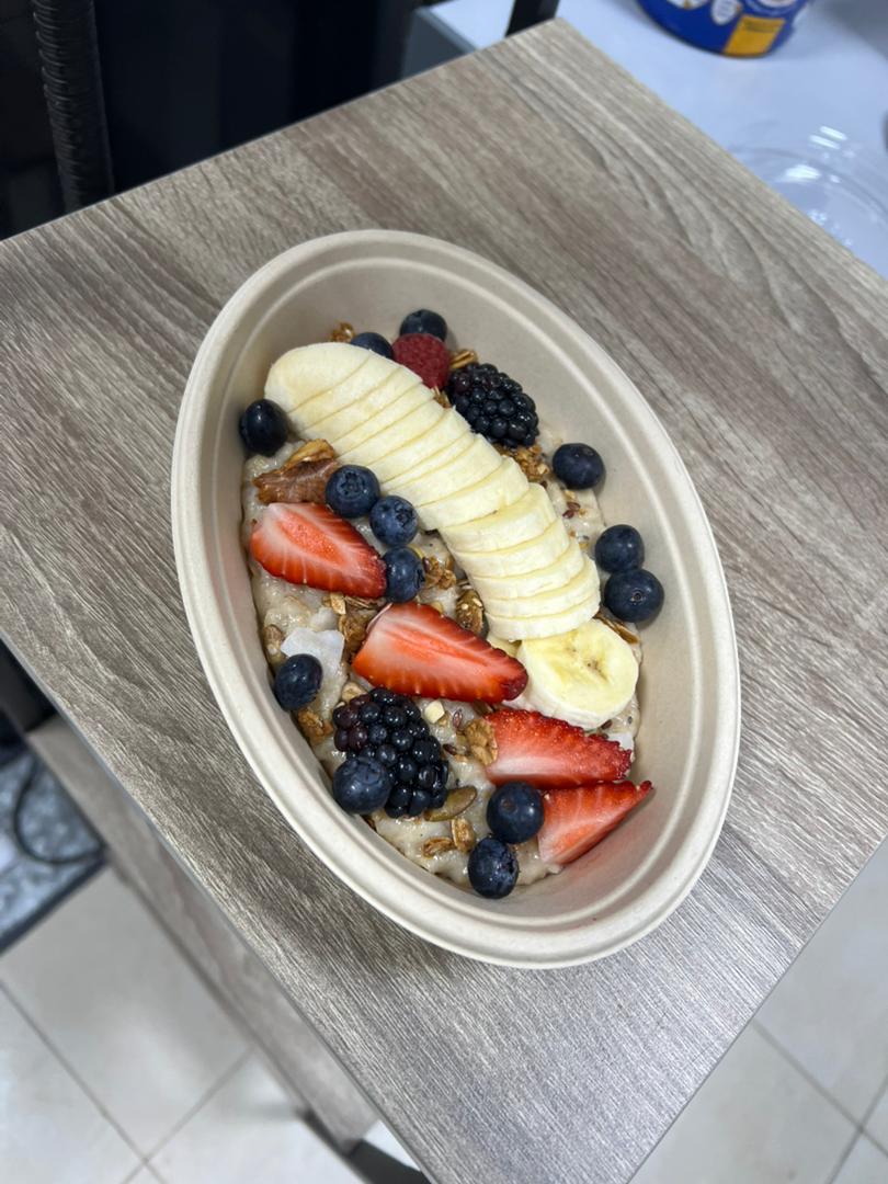 Hot Oats Bowl by Chef Zulaika